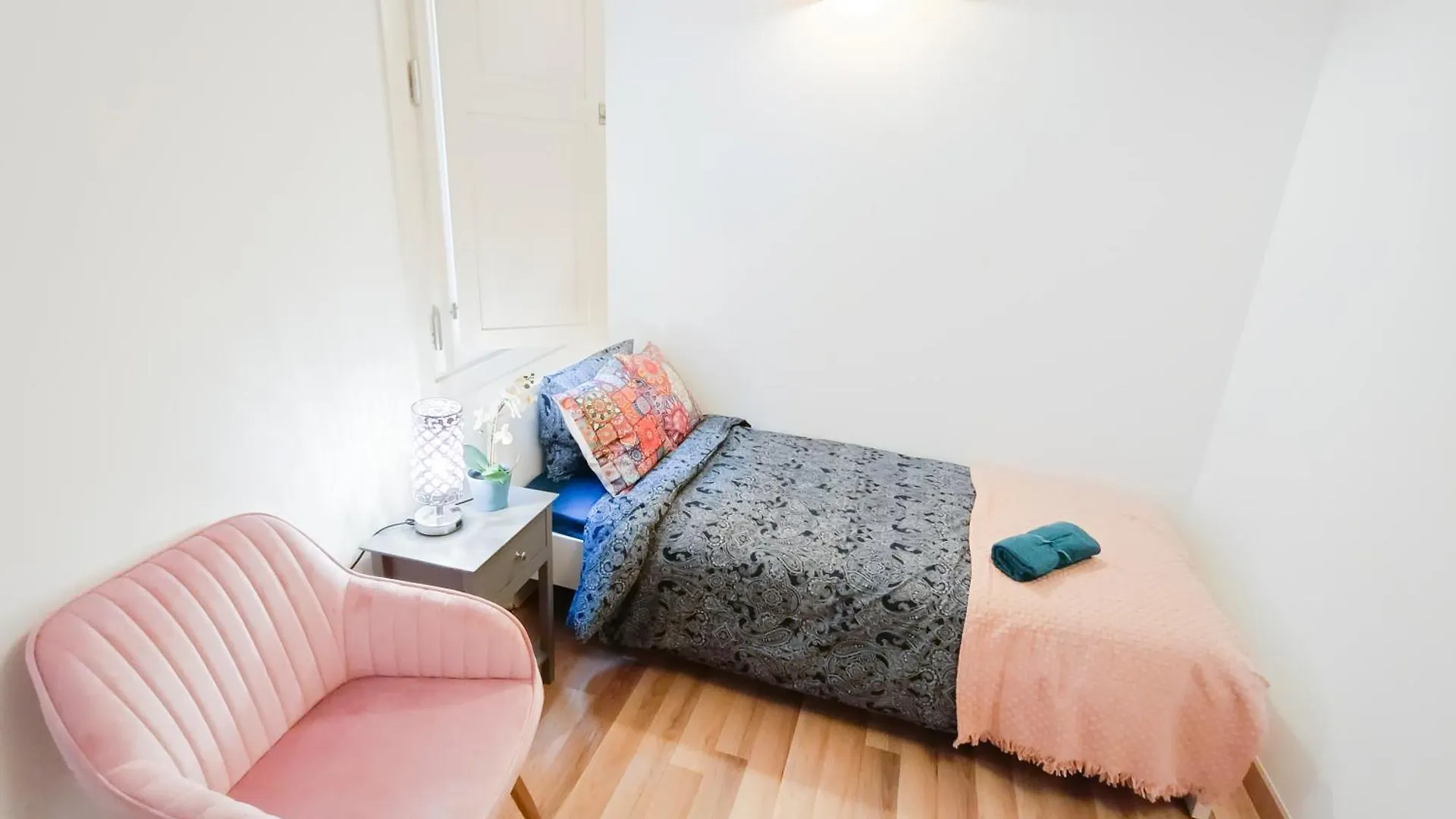 Ostello Private Rooms By La Rambla Barcellona